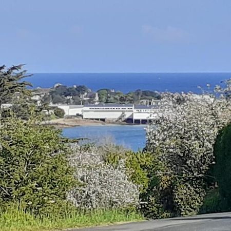 Appartement Proche Bord De Mer Plougasnou Exteriör bild
