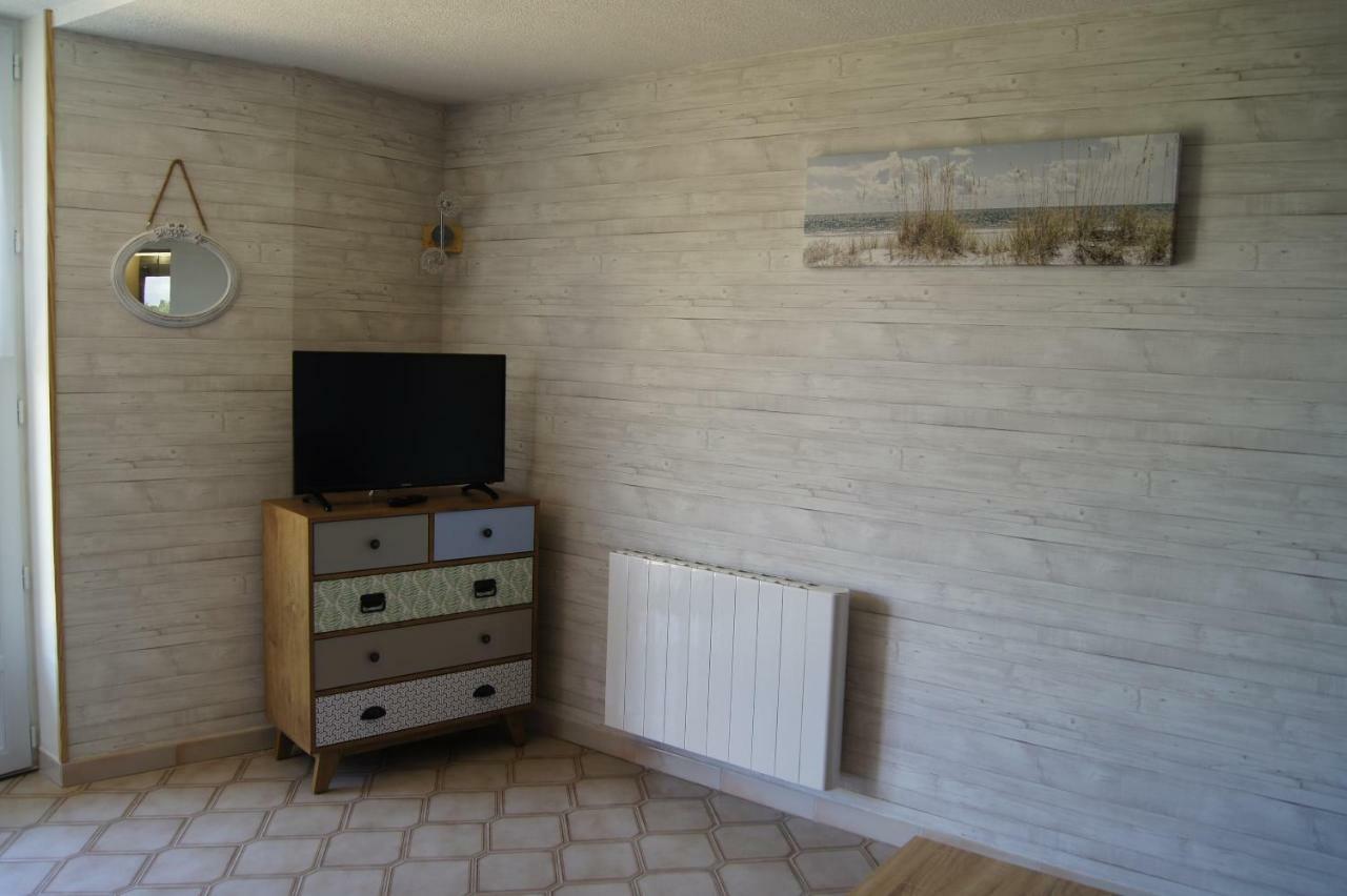 Appartement Proche Bord De Mer Plougasnou Exteriör bild